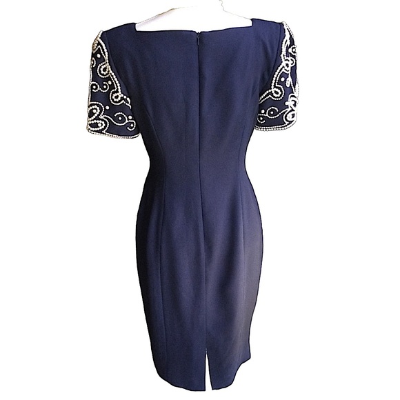 Vintage 1980’s Pearl Sleeved Dress.   B10 - Picture 3 of 16